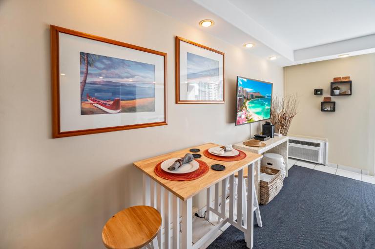 Marine Surf Studio Vacation Rental Marine Surf Studio Vacation Rental