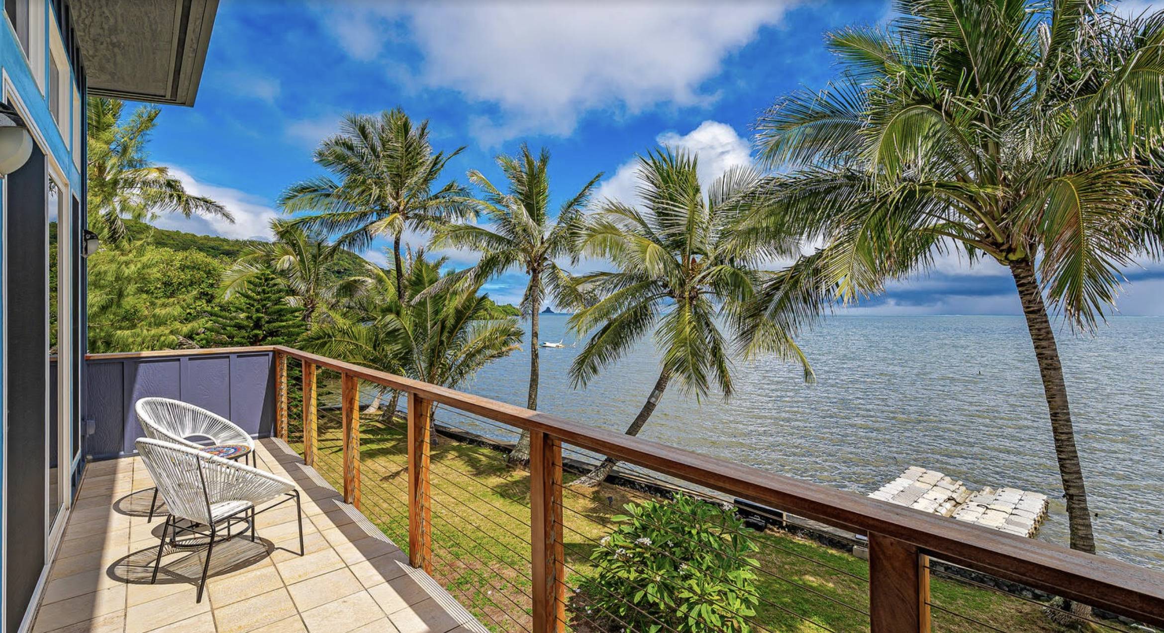 Ocean view from the lanai of an Oahu vacation rental Ocean view from the lanai of an Oahu vacation rental