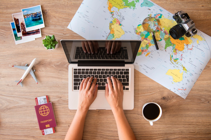 Traveler comparing Vrbo vs direct booking Hawaii rentals on a laptop Traveler comparing Vrbo vs direct booking Hawaii rentals on a laptop